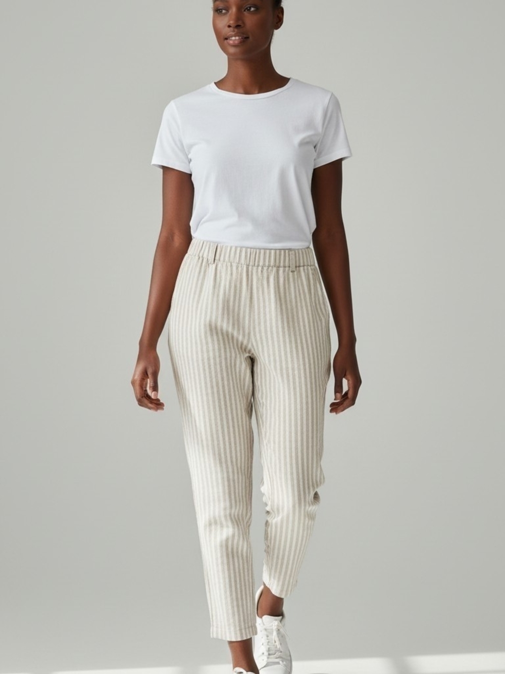 NIC+ZOE Cafe Straight Leg Pants ✨
Color: Neutral Multi Stripe